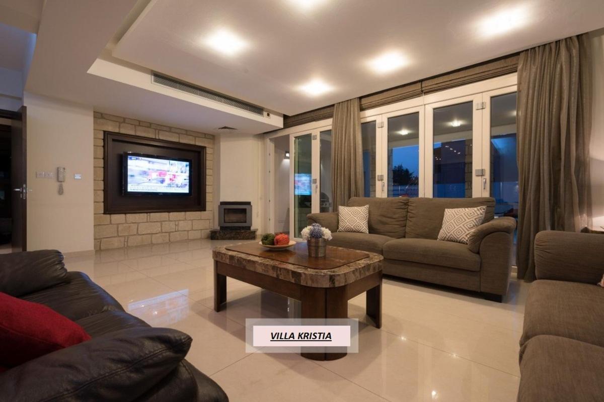 Villa Kristia Paphos Eksteriør bilde