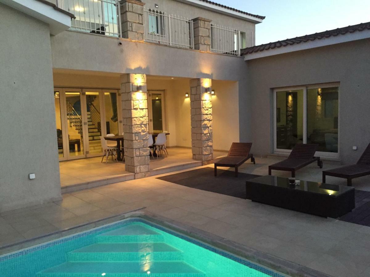 Villa Kristia Paphos Eksteriør bilde